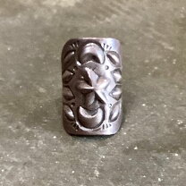 楽天市場】Navajo Ray Adakai リングの通販 インディアンジュエリーRAY ADAKAI リング15号相当レイアダカイ