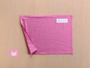 ランチョンマット  ランチクロス  ダンガリー 30×40 チェリーピンクうさぎ 子供・キッズ用 名札(氏名票)つき ネーム 幼稚園・小学校・給食用ナフキン 裏地あり 布製シンプ