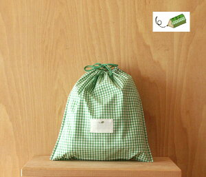 体操着入れ 体操服入れ お着替え入れ 巾着型 縦28cm横27cm(28×27) まち2cm 氏名票つき 名札つき グリーンと白のギンガムチェック オリジナルワンポイント s5えんぴつ 修学旅行・林間学校・宿