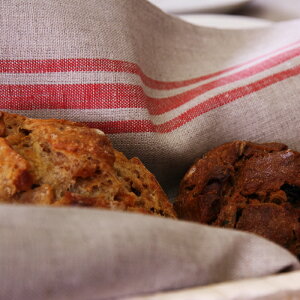 CALIENTE ���g�A�j�A ���l�� �� 100�� �J���p�[�j���@�e�[�u�� �����i�[