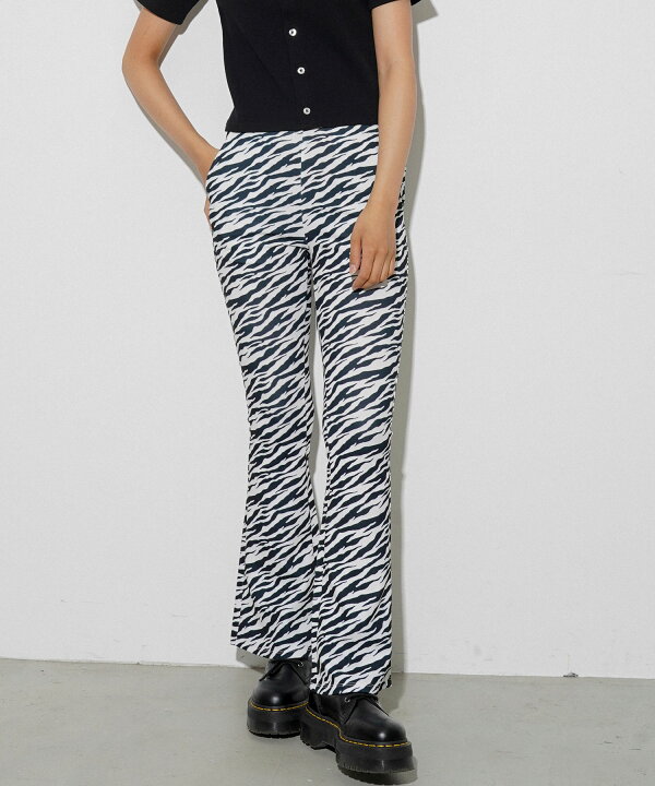 楽天市場 公式 X Girl エックスガール Multi Pattern Easy Flare Pants ズボン レディース Ss ボトムス 人気 ストレッチ イージーパンツ ロングパンツ リラックス フレア ボトム 柄 Xlarge X Girl公式calif楽天市場店