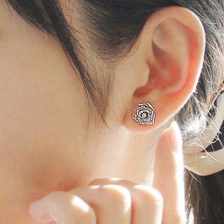 楽天市場】K18PG/Pt900 0.02ct ダイヤモンド ローズ モチーフ ピアス 