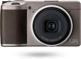 【中古】RICOH GR III Diary Edition メタリックウォームグレー デジタルカメラ 【焦点距離 28mm / 24.2M APS-Cサイズ大型CMOSセンサー搭載/最強のスナップシュータ— / 約0.8秒 高速起動/高速ハイブリッドA