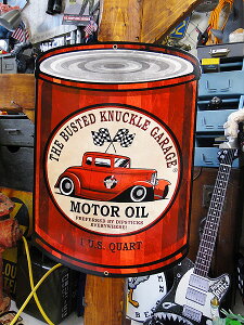 バステッドナックルガレージ オイル缶 U.S.ヘヴィースチールサイン (ホットロッドカー) アメリカン雑貨 アメリカ雑貨 グッズ おしゃれ かっこいい ガレージ雑貨 ガレージン