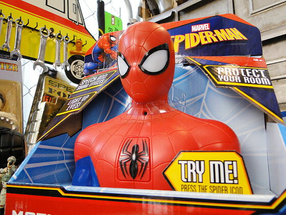 楽天市場 スパイダーマンのモーションセンサー アメリカン雑貨 アメキャラ アメコミ スパイダーマン グッズ フィギュア 人気 マーベル アメリカ雑貨通販キャンディタワー