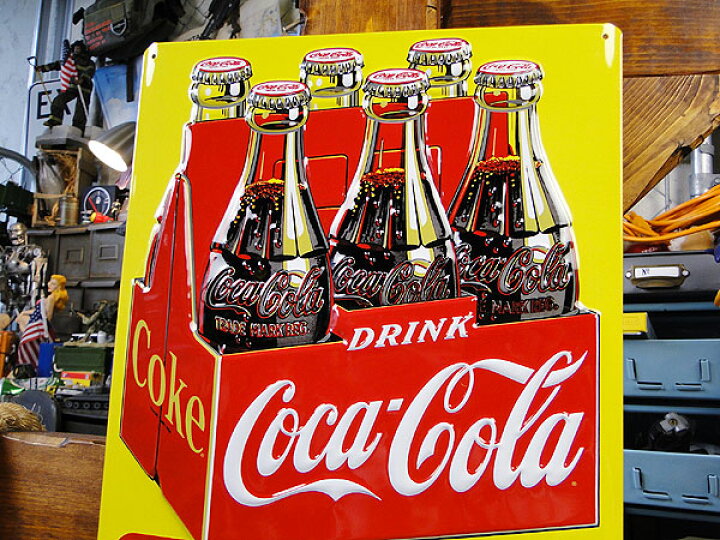 楽天市場 コカ コーラのエンボスティンサイン 6パック カートンボックス コカコーラグッズ 雑貨 グッズ ブランド Coca Cola アメリカ雑貨 アメリカン雑貨 コーラ 壁面装飾 装飾 飾り ディスプレイ 内装 人気 ウォールデコレーション コーラ 店舗装飾 店内装飾 男前