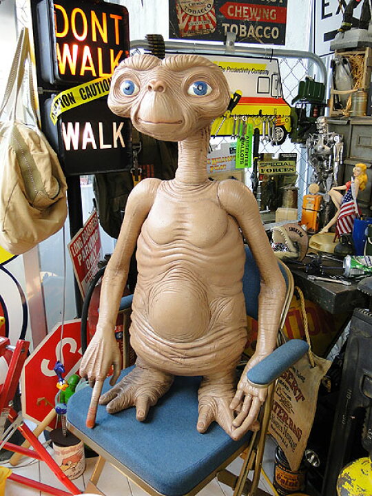 楽天市場】NECA 等身大サイズ E.T. 撮影用 スタントパペット 新品 正規 