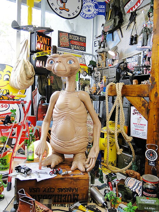楽天市場】NECA 等身大サイズ E.T. 撮影用 スタントパペット 新品 正規 