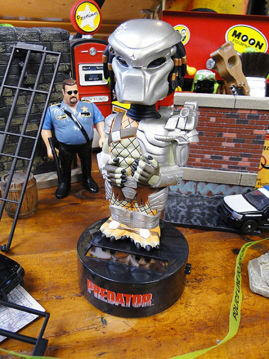 楽天市場】NECA プレデター ボディノッカーズ アメリカン雑貨 アメリカ 