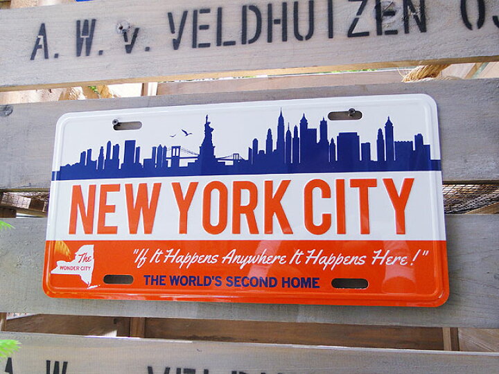 楽天市場 日本人に人気の高い アメリカの州 のライセンスプレート ニューヨーク ナンバープレート アメリカ看板 サインプレート アメリカ雑貨 インテリア 人気 アメリカン かっこいい男の部屋 おしゃれ Cmプレート ティンサイン ブリキプレート 壁飾り 内装 壁面