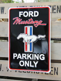 フォード　マスタング専用駐車場　ミニブリキ看板　（ブラック）