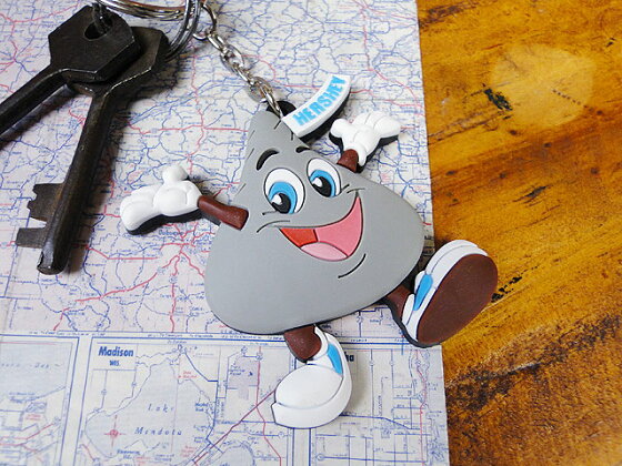 楽天市場 カンパニーキーチェーン ハーシーズ キスチョコ プレゼントにも最適 かわいいアメキャラで楽しくオシャレに演出 アメリカン雑貨 キーホルダー キーリング 鍵 人気のアメリカ雑貨屋 ブランド ファッション 小物 ロゴ アメリカ雑貨通販キャンディタワー