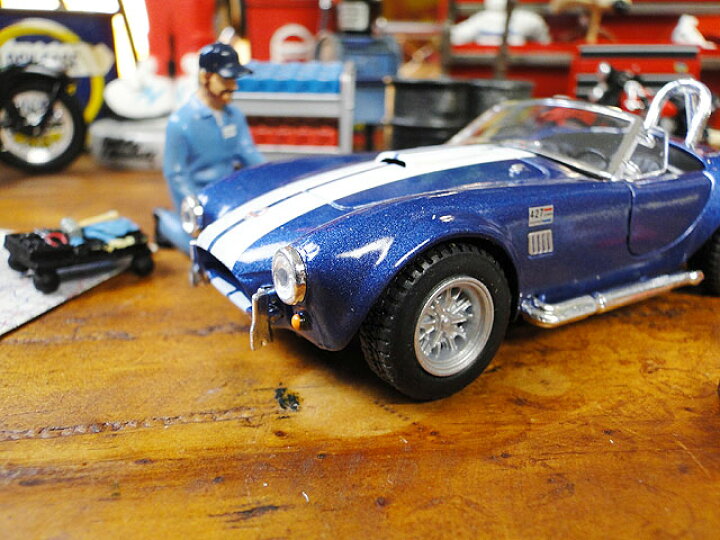 楽天市場 世田谷ベース好きなら絶対に持っておきたい1台 1965 シェルビー コブラ427 5 Cのダイキャストミニカー 1 32スケール こだわり派が夢中になるカッコイイ男の部屋 人気のアメリカ雑貨屋 インテリア雑貨 アメ車 小物 モデルカー 正規品 怪盗ジョーカー