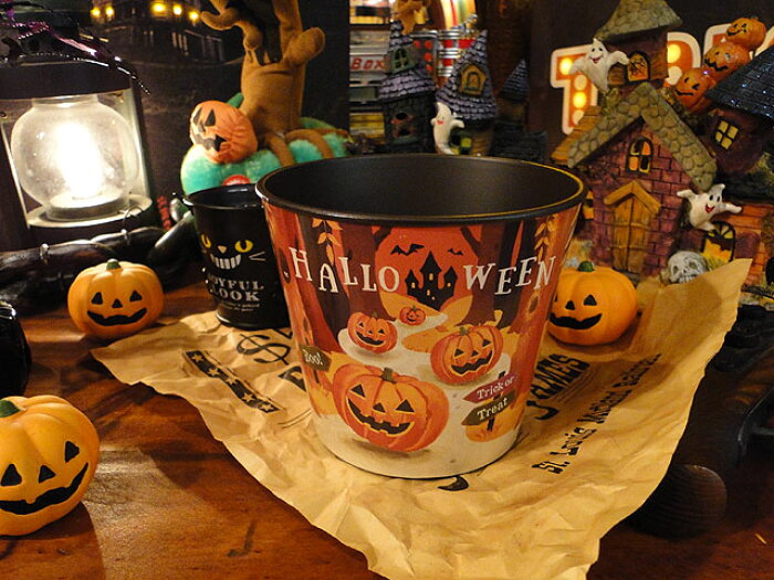 楽天市場 即納 在庫あり ハロウィンポット Sサイズ ハロウィン グッズ 雑貨 飾り ディスプレイ ハロウィーン パーティー 装飾 オーナメント ルーム デコレーション アメリカ雑貨 アメリカン雑貨 お化け屋敷 アメリカ雑貨通販キャンディタワー 楽天市場 即納 在庫あり ハロウィンポット Sサイズ ハロウィン グッズ 雑貨 飾り ディスプレイ ハロウィーン パーティー 装飾 オーナメント ルーム デコレーション アメリカ雑貨 アメリカン雑貨 お化け屋敷 アメリカ雑貨通販キャンディタワー
