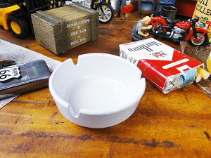 アメリカのメラミン灰皿 ラウンド (ホワイト) アメリカン雑貨 アメリカ雑貨 グッズ