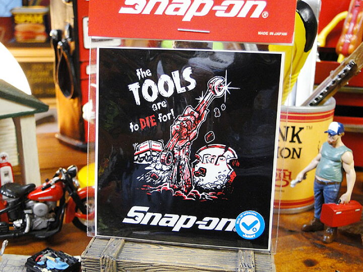 楽天市場 スナップオンのステッカー ゾンビ アメリカ雑貨 アメリカン雑貨 シール 人気のdiy ブランド Snap On 世田谷ベース 人気のアメリカ雑貨屋 おしゃれ おもしろ アメリカン雑貨 車 バイク スーツケース デカール シール かわいい アルファベット 英文字