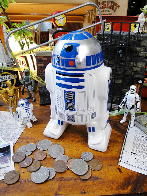 楽天市場 スターウォーズ R2 D2バンク アメリカ雑貨 アメリカン雑貨 スターウォーズ グッズ プレゼント フィギュア 文房具 貯金箱 おしゃれ かわいい アメキャラ アメコミ アメリカ雑貨通販キャンディタワー