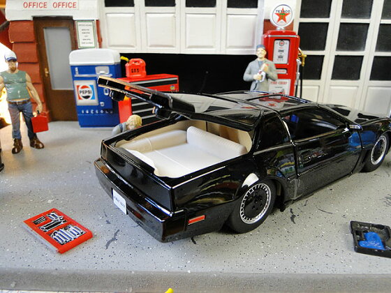 楽天市場 Jada 海外ドラマ ナイトライダー K I T T のダイキャストモデルカー 1 24スケール 19年ポンティアック ファイヤーバード ミニカー アメ車 アメリカ雑貨 アメリカン雑貨 アメリカ 雑貨 インテリア こだわり派が夢中になる人気のアメリカ雑貨屋