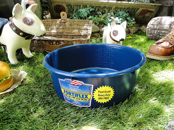 楽天市場】アメリカのタブバケツ 4.7L FORTIFLEX TUB 5QT(ネイビー)こだわり派が夢中になる!人気のアメリカ雑貨屋 通販 アメリカ雑貨 アメリカン雑貨 インテリア雑貨 カッコイイ男の部屋!おしゃれ 生活雑貨 : アメリカ雑貨通販キャンディタワー 楽天市場】アメリカのタブバケツ 4.7L FORTIFLEX TUB 5QT(ネイビー)こだわり派が夢中になる!人気のアメリカ雑貨屋 通販 アメリカ雑貨 アメリカン雑貨 インテリア雑貨 カッコイイ男の部屋!おしゃれ 生活雑貨 : アメリカ雑貨通販キャンディタワー
