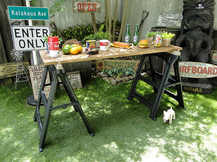 楽天市場 モールディング ワークレッグ 2本セット サンド アメリカ雑貨 アメリカン雑貨 2 4 2 4材 建築現場 ノコギリ台 ツーバイフォー材 鋸台 木挽き台 作業台 金具 ツーバイ材 Diy ツーバイフォー 木材 世田谷ベース アメリカ雑貨通販キャンディタワー