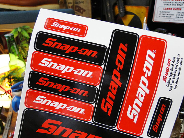 スナップオンのステッカー シルバーロゴ Snap On アメリカン雑貨 アメリカ雑貨 グッズ シール デカール ブランド 男前 車 高品質の激安