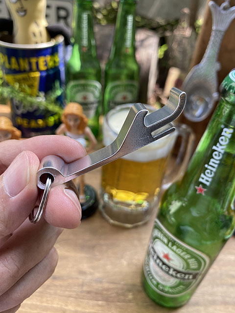 楽天市場 コロナビールのボトルオープナーキーリング 栓抜き プルタブオープナー アメリカ雑貨通販キャンディタワー