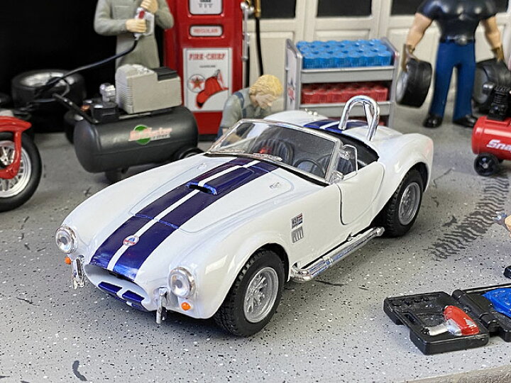 楽天市場 1965年シェルビー コブラ 427s Cのミニカー 1 32スケール ホワイト アメリカ雑貨通販キャンディタワー