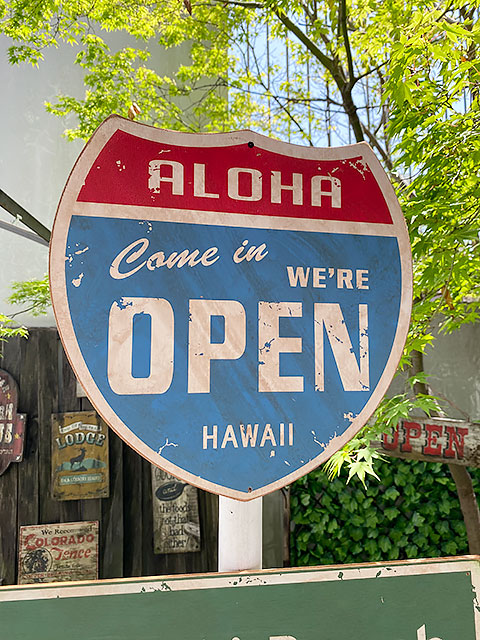 レビューを書けば送料当店負担 低価格 ハワイの道路標識のウッドサイン Come in OPEN We'er