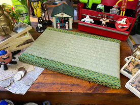 「京たたみ」で作った飾り台　ミニ畳　（Lサイズ）