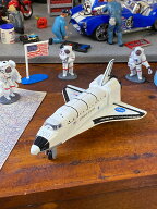 NASA　スペースシャトルのダイキャストプルバックカー