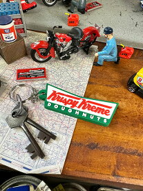 カンパニーキーホルダー　（クリスピークリームドーナツ）　アメリカン雑貨　アメリカ雑貨　グッズ