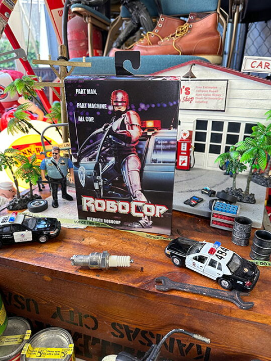 楽天市場】NECA 映画 ロボコップ アレックス マーフィ アルティメット 