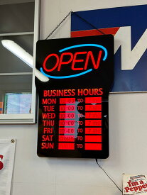 アメリカの営業時間の案内看板　ビジネスアワーサイン　LEDライト　文字シール付属
