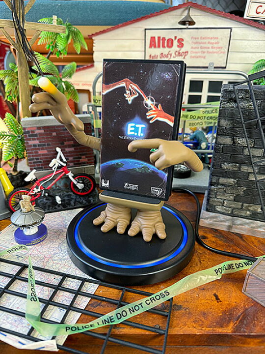 楽天市場】映画 E.T. パワーアイドルズ モバイルスタンド Qiワイヤレス 