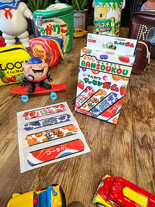 駄菓子屋シリーズ お菓子の絆創膏 (マルカワ フーセンガム) オフィシャルグッズ ばんそうこう 昭和レトロ アメリカン雑貨 アメリカ雑貨 グッズ