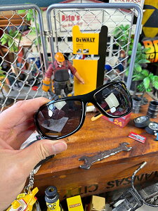 DEWALT@fEHg@h~l[^[@ی상Kl@iX[NYj@Z[teBOX@UVJbg@܂~߁@yʁ@SKl@ƗpKl@S[O@AJG݁@AJG