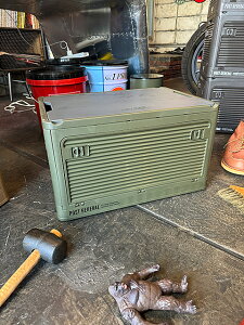 ポストジェネラル 折りたたみ式 コンテナ スタックイット (オリーブ/単品) キャスター付き ロック式ドア アメリカン雑貨 アメリカ雑貨 グッズ おしゃれ かっこいい ガレ