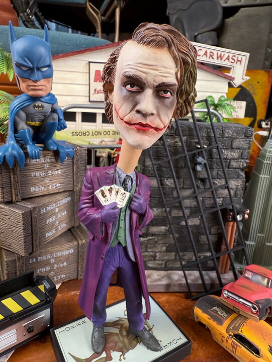 楽天市場】NECA 映画 ダークナイト ジョーカー ヘッドノッカー 