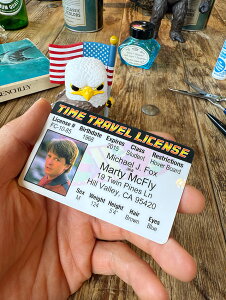 パロディ免許証 フェイマスピープル ライセンスカード (マーティ・マクフライ) バック・トゥ・ザ・フューチャー アメリカン雑貨 アメリカ雑貨 ジョークグッズ ジョーク雑貨