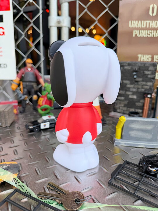 楽天市場】スヌーピー フィギュアバンク 貯金箱 （ジョークール 