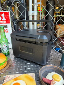 ポストジェネラル　ジ アイスエラ ハードシェルクーラーネオ　（5Lサイズ/ブラック）　単品　アメリカン雑貨　アメリカ雑貨　おしゃれキャンプ　おしゃれキャンパー　アウトドアグッズ　BBQ　バーベキュー　グランピング　無骨　かっこいい　ショップインテリア