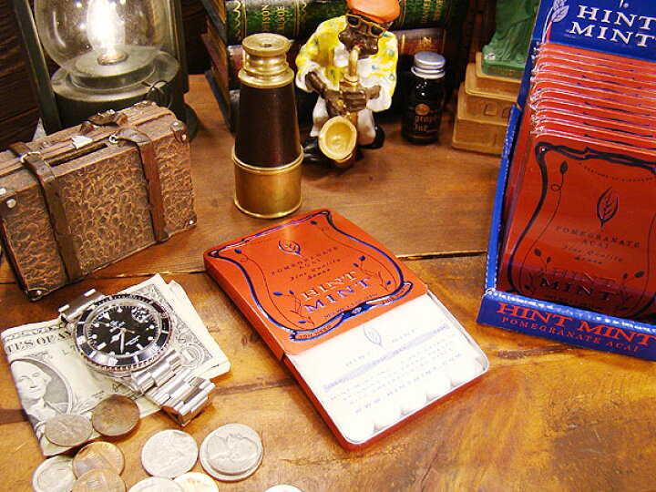 楽天市場 ブラピやベッカムも愛用する幻の高級ミント ヒントミント クラシック ザクロ アサイ Hintmint Classic アメリカ雑貨 アメリカン雑貨 アメ雑貨 お返し 義理 お菓子 子供 バレンタイン ギフト プチギフト プレゼント アメリカ雑貨通販キャンディタワー