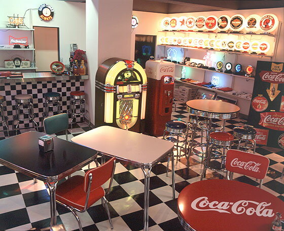 楽天市場 全国送料無料 店舗用本格プロ仕様 アメリカンバーテーブル アメリカ雑貨 アメリカン雑貨 アメリカ 雑貨 インテリア ダイニング 北欧 かわいい おしゃれ おすすめ 人気 アメリカ雑貨界の傑作テーブル ダイナー アメリカ雑貨通販キャンディタワー 楽天市場 全国送料無料 店舗用本格プロ仕様 アメリカンバーテーブル アメリカ雑貨 アメリカン雑貨 アメリカ 雑貨 インテリア ダイニング 北欧 かわいい おしゃれ おすすめ 人気 アメリカ雑貨界の傑作テーブル ダイナー アメリカ雑貨通販キャンディタワー