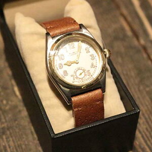 AttractionsBILTBUCKLot.985 Gal Emboss Strap Wristwatch �hROUNDBUCK�h - Gold -(�A�g���N�V�����Y)���K�戵�X(Official Dealer)Cannon Ball(�L���m���{�[��)�yWEARMASTERS/BILTBUCK�z