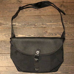 AttractionsA20038 Black Waist �� Shoulderr(�A�g���N�V�����Y)���K�戵�X(Official Dealer)Cannon Ball(�L���m���{�[��)�yWEARMASTERS/BILTBUCK�z
