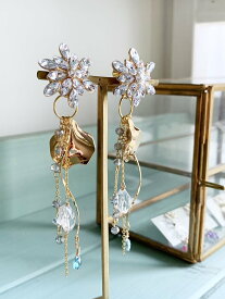 ★2WAY★【4月＆11月の誕生石】未来への希望をもたらしてくれるロンドンブルートパーズ＆水晶イヤリング ハンドメイド アクセサリー ジュエリー 天然石 ギフト プレゼント 無料ラッピング 贈り物 オトナ女子 一点物 上品 おしゃれ おすすめ 【当店オススメ】