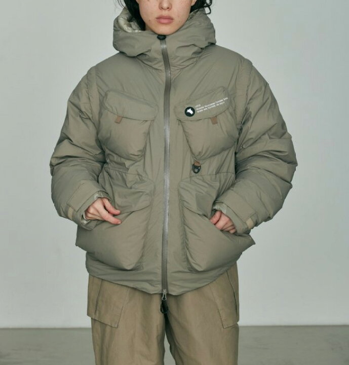 楽天市場】コムフィアウトドアガーメント ロータスダウンL7 CMF  