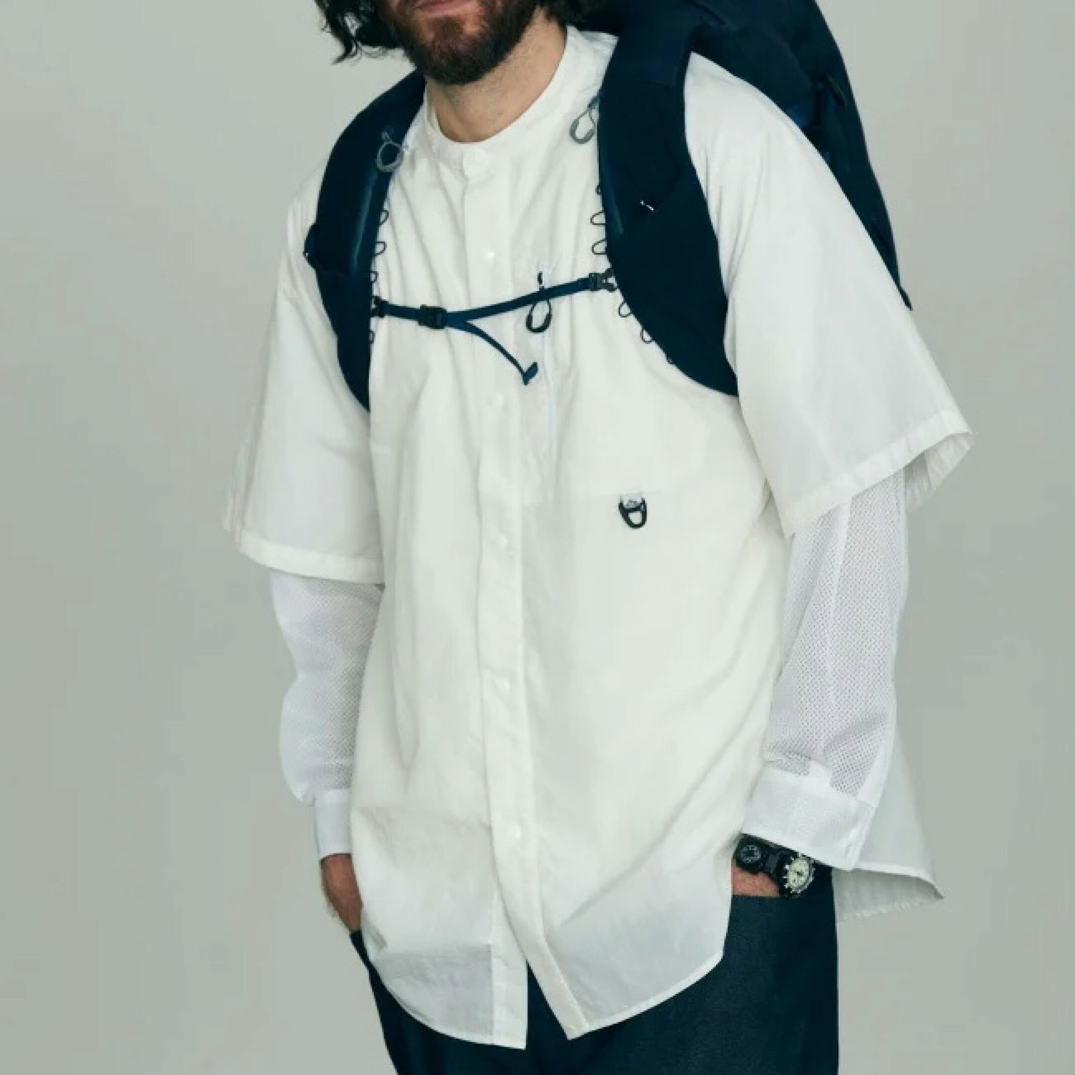 2025 春夏コムフィアウトドアガーメント ノーカラーシャツ CMF OUTDOOR GARMENT NO COLLAR SHIRTS メンズ レディース ユニセックス CMF2501-S01C コンフィ トップス 長袖 襟無し タウンユース トラベル 