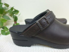 dansko ingrid antique brown oiled