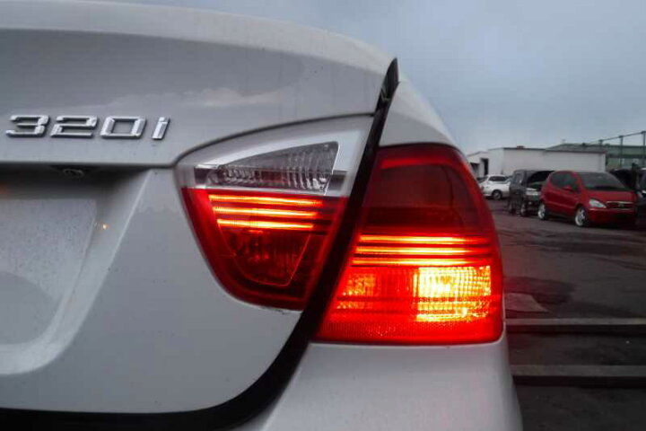 楽天市場】BMW 320i E90 前期(VA20) 純正 破損無 取付OK 動作保証 右 